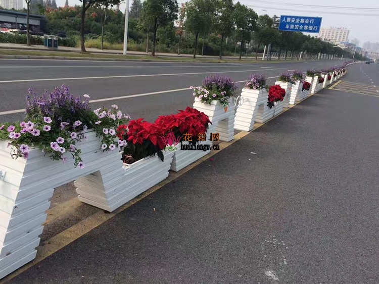 PVC花箱、pvc長條花箱、pvc道路花箱圖片